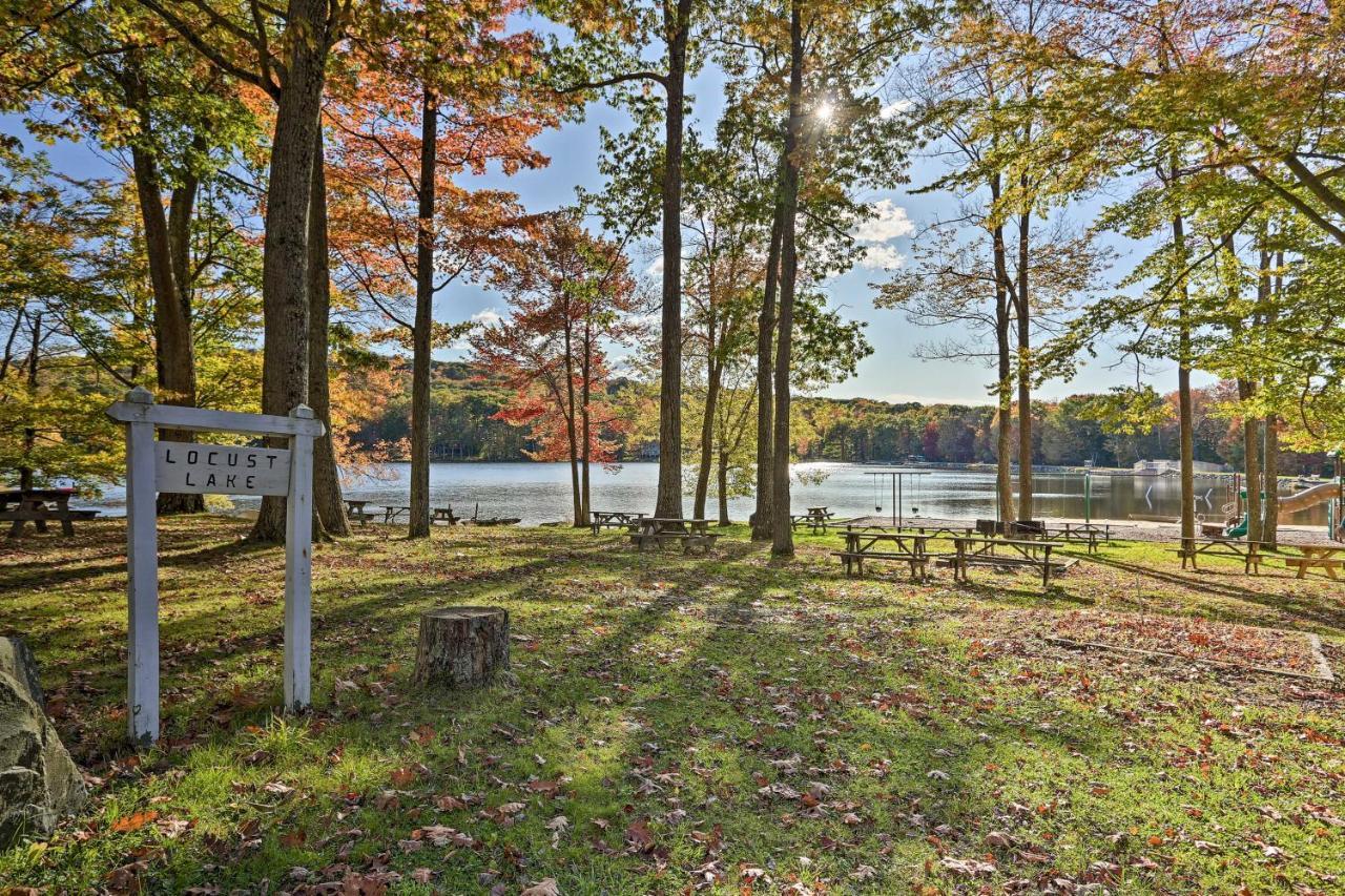 Bear Den Rustic Pocono Lake Home With Game Room! Dış mekan fotoğraf