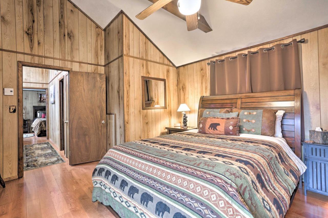 Bear Den Rustic Pocono Lake Home With Game Room! Dış mekan fotoğraf